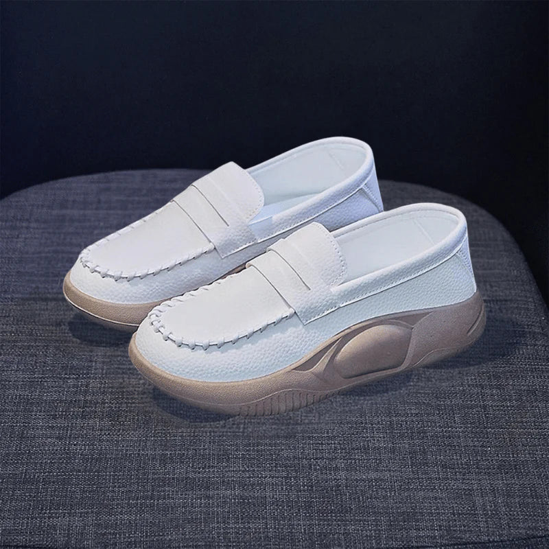 Chic Lune™ Lea | Mocassin en cuir à fond souple rétro